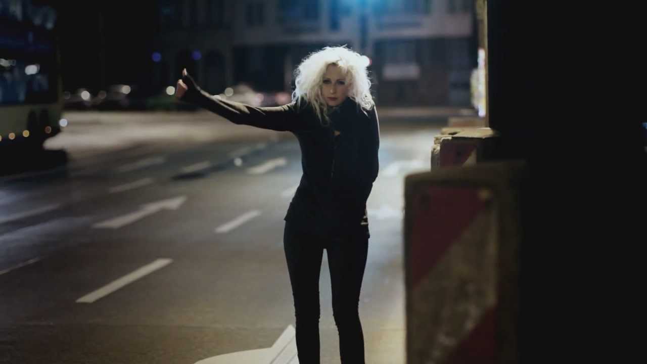 Video starten: Evi Vine – For You