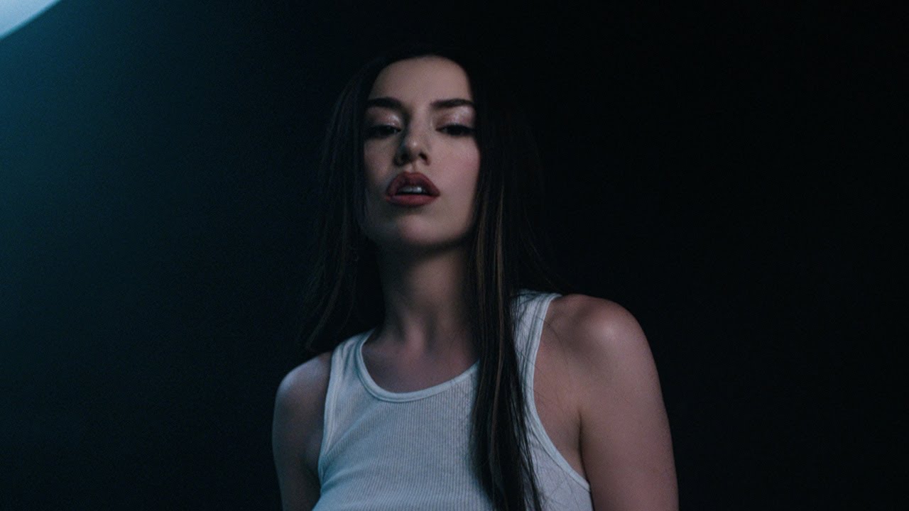 Ava Max – Million Dollar Baby
