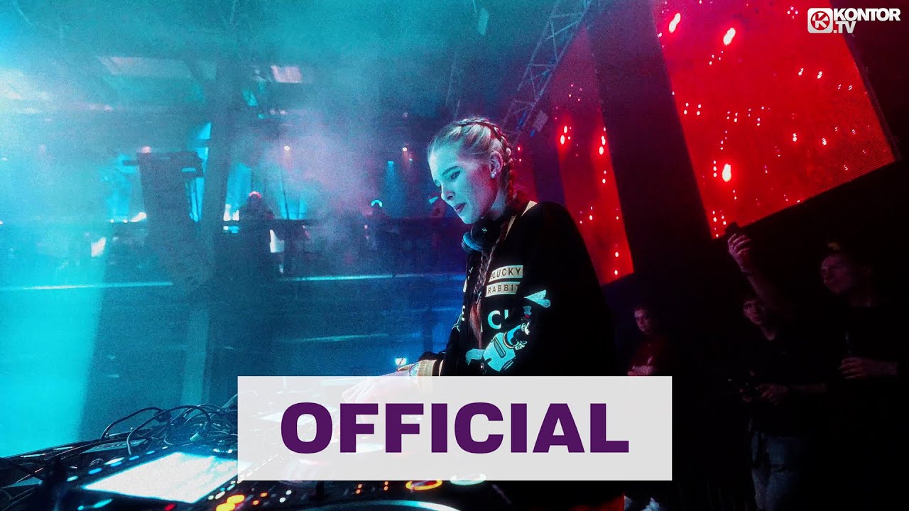 Video starten: LUNAX – Out Of Orbit