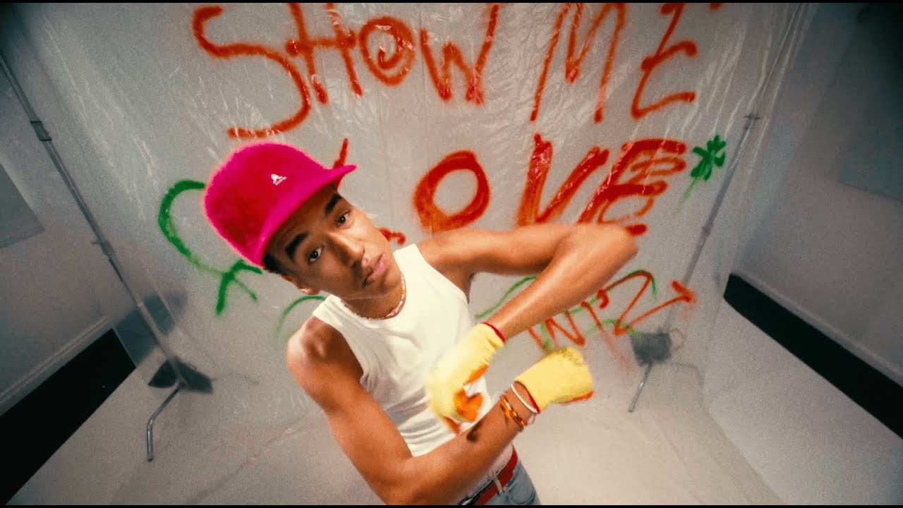 WizTheMc & bees & honey – Show Me Love