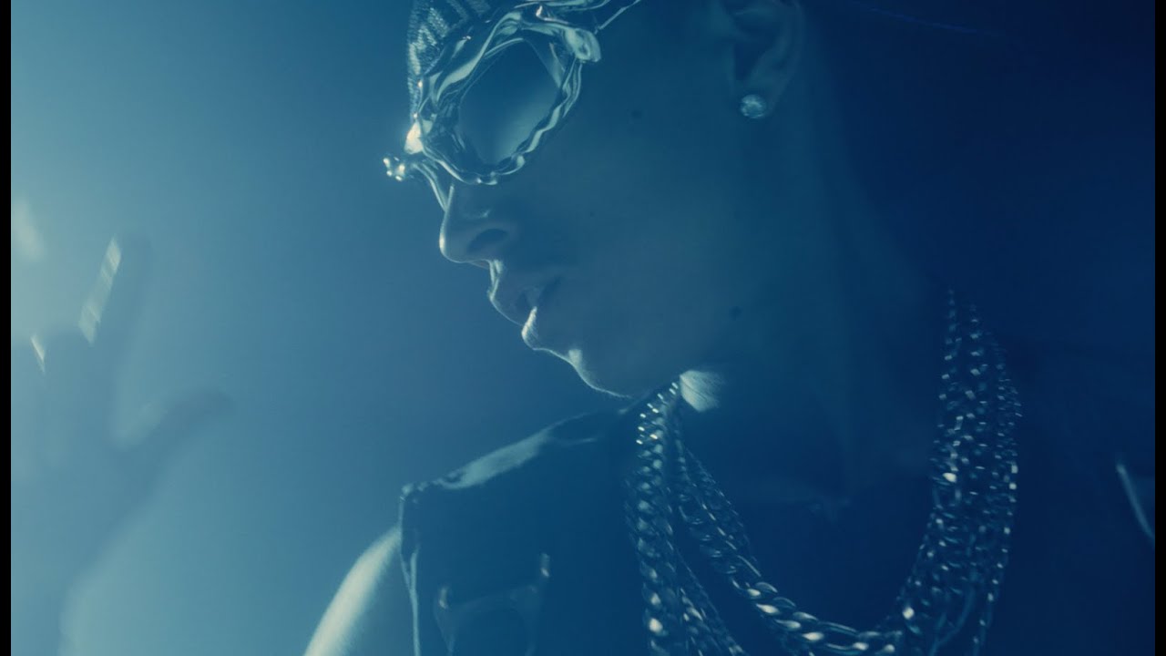 Video starten: Alok feat. Clementine Douglas – Body Talk
