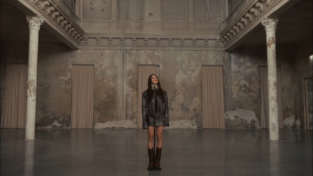 Video starten: LYZA – Fremd