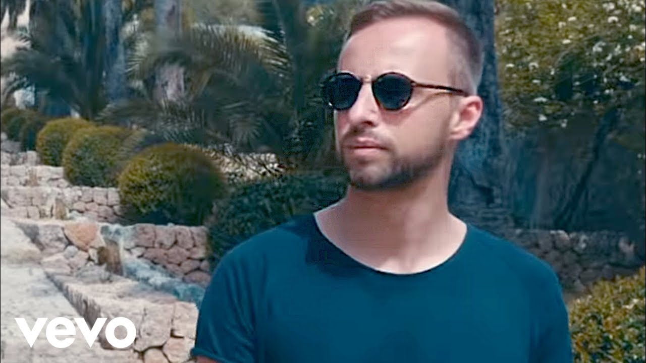 Rene Rodrigezz  fet. Lova – Rude