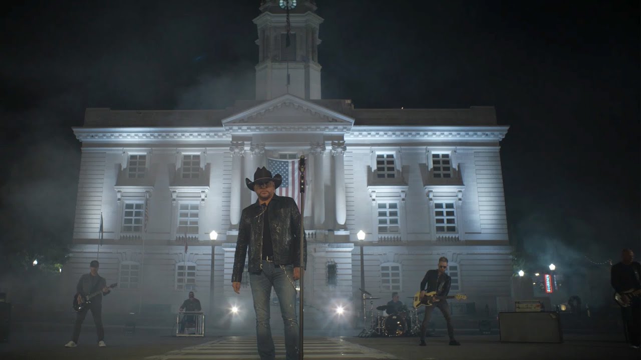Jason Aldean – Try That In A Small Town