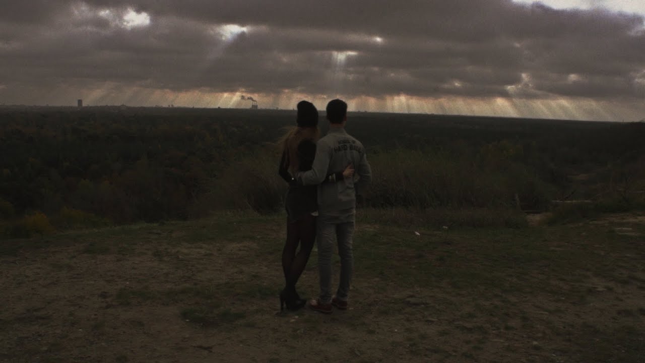 Video starten: Prinz Pi – Unser Platz