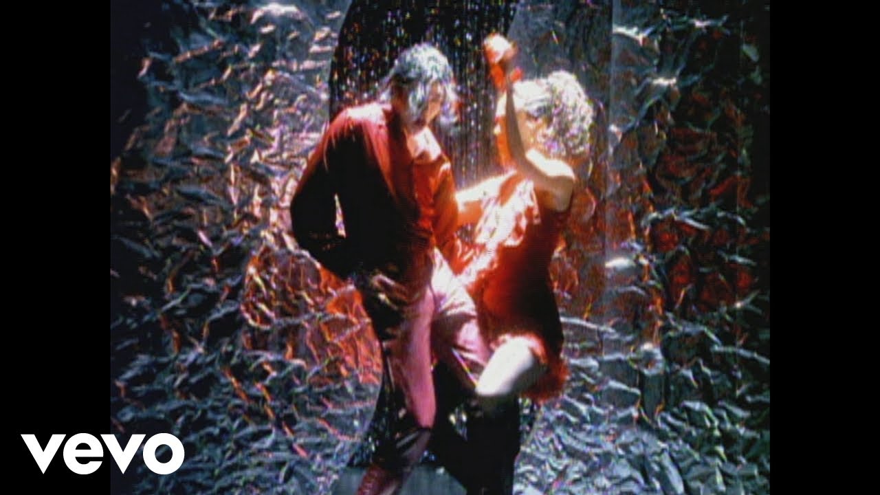 Michael Jackson – Blood On The Dance Floor