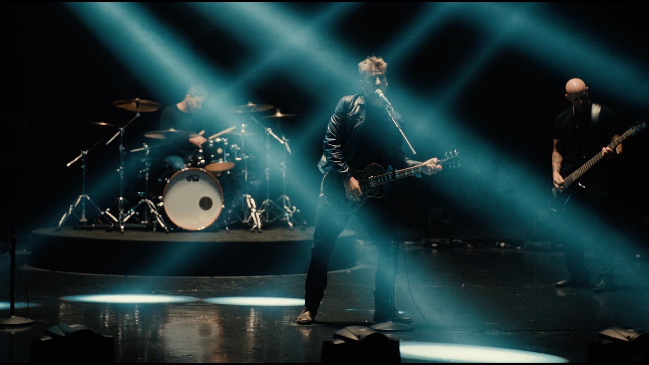 Nickelback – Leave Me Behind