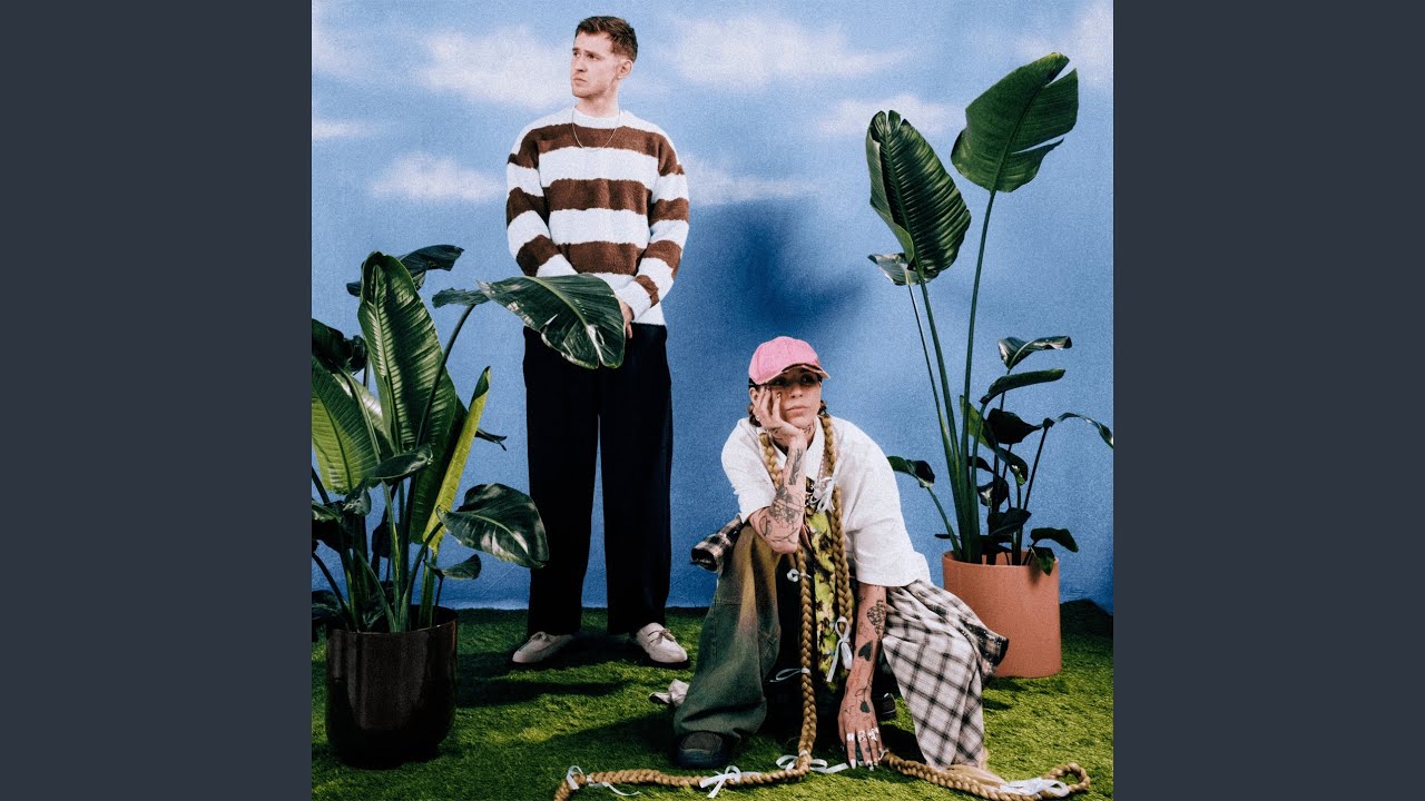 Video starten: Dominik Hartz & jolle – Fast vergessen