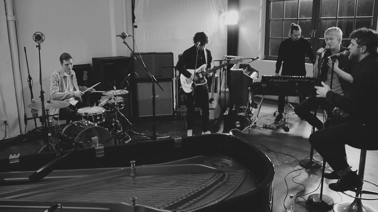OTTO NORMAL feat. Jakub Ondra – Dark Side Of The Moon