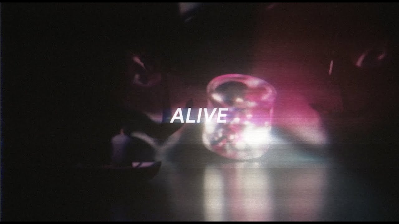 Video starten: Kx5, deadmau5 & Kaskade feat. The Moth & The Flame – Alive