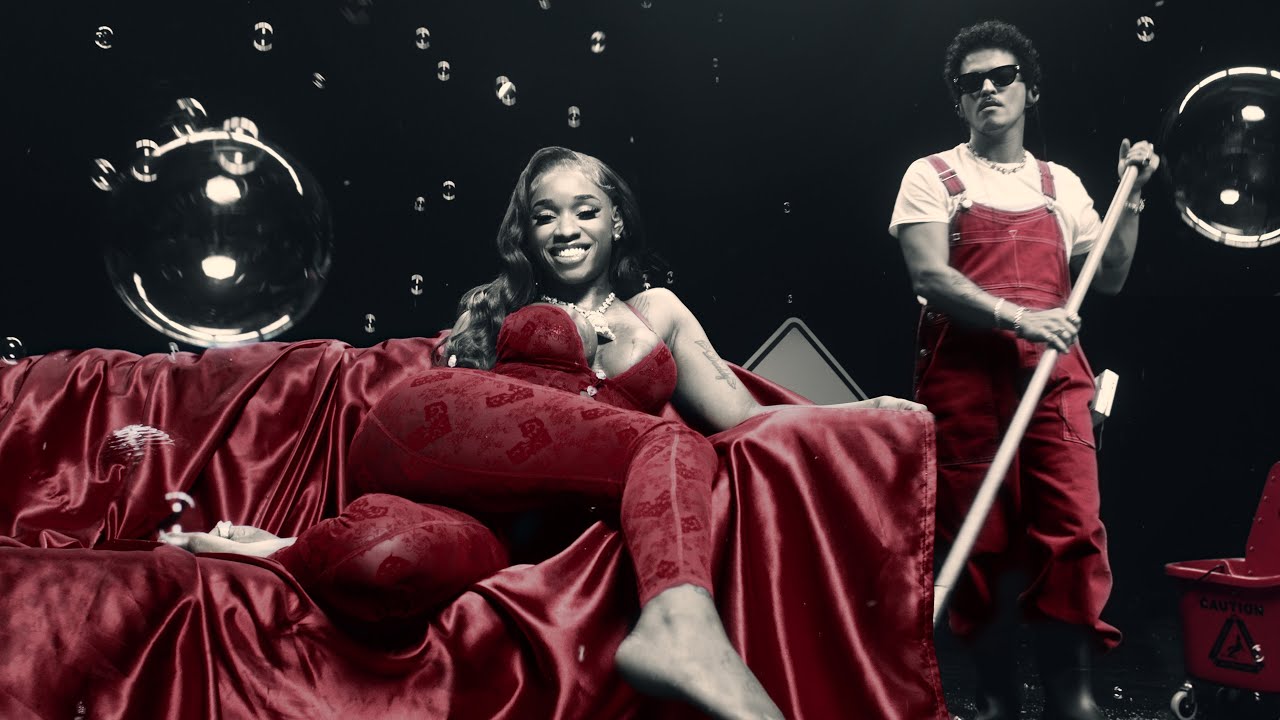 Video starten: Sexyy Red & Bruno Mars – Fat Juicy & Wet