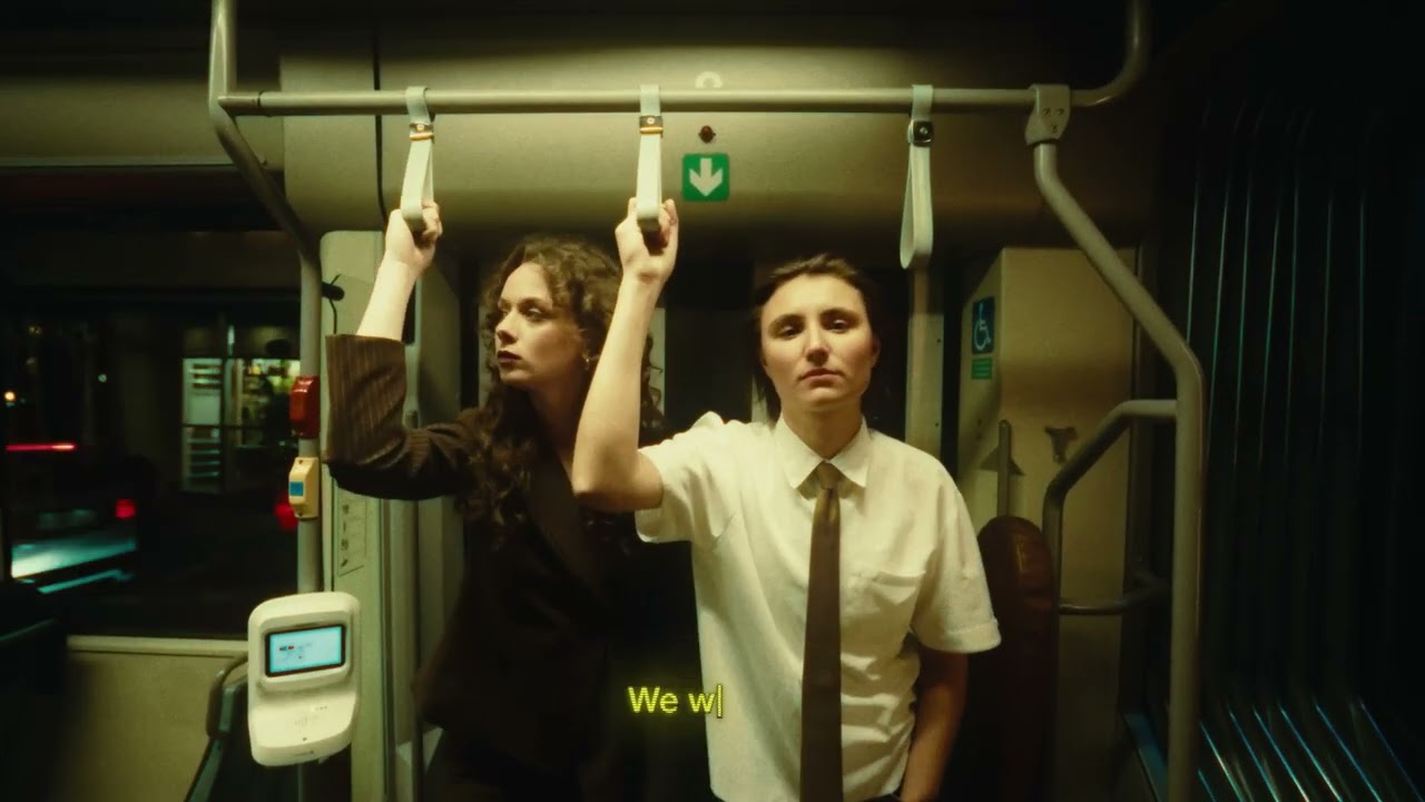 Video starten: Kids With Buns – blind