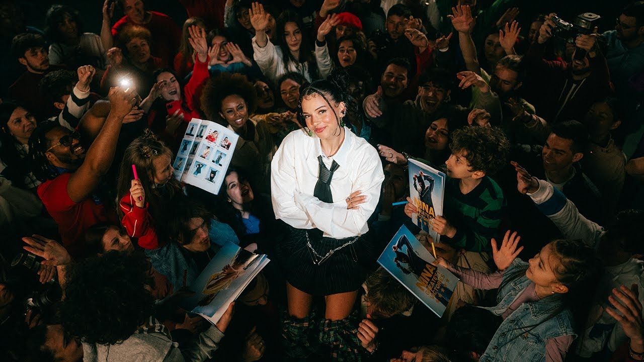 Video starten: Nina Chuba – NINA