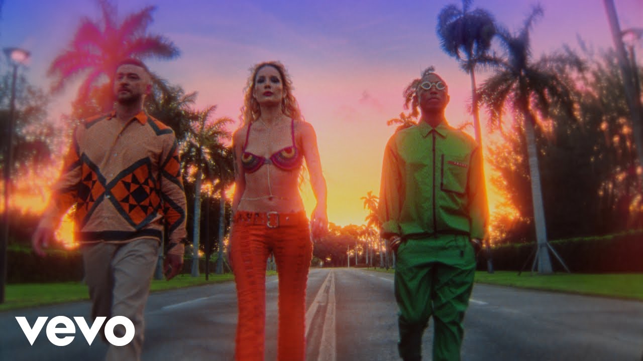 Video starten: Calvin Harris feat. Justin Timberlake, Halsey & Pharrell – Stay With Me
