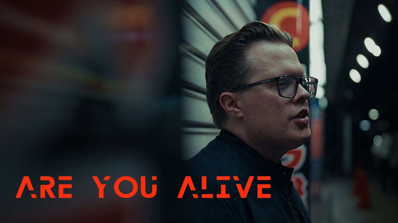Video starten: Angelo Kelly – Are You Alive