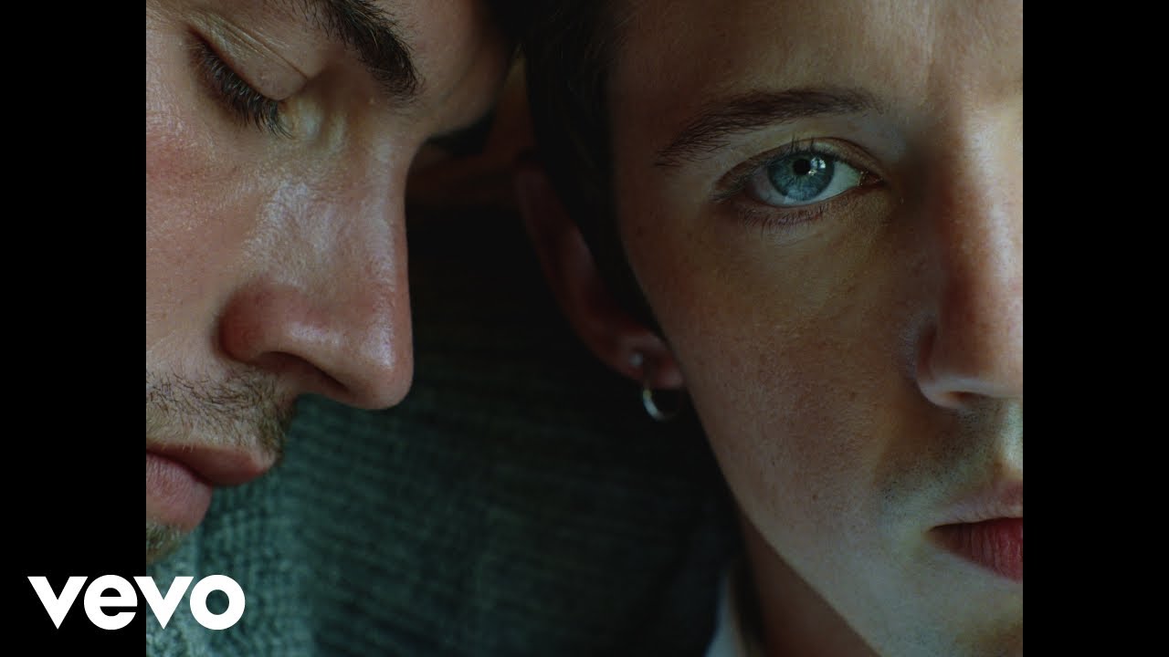 Troye Sivan – FF