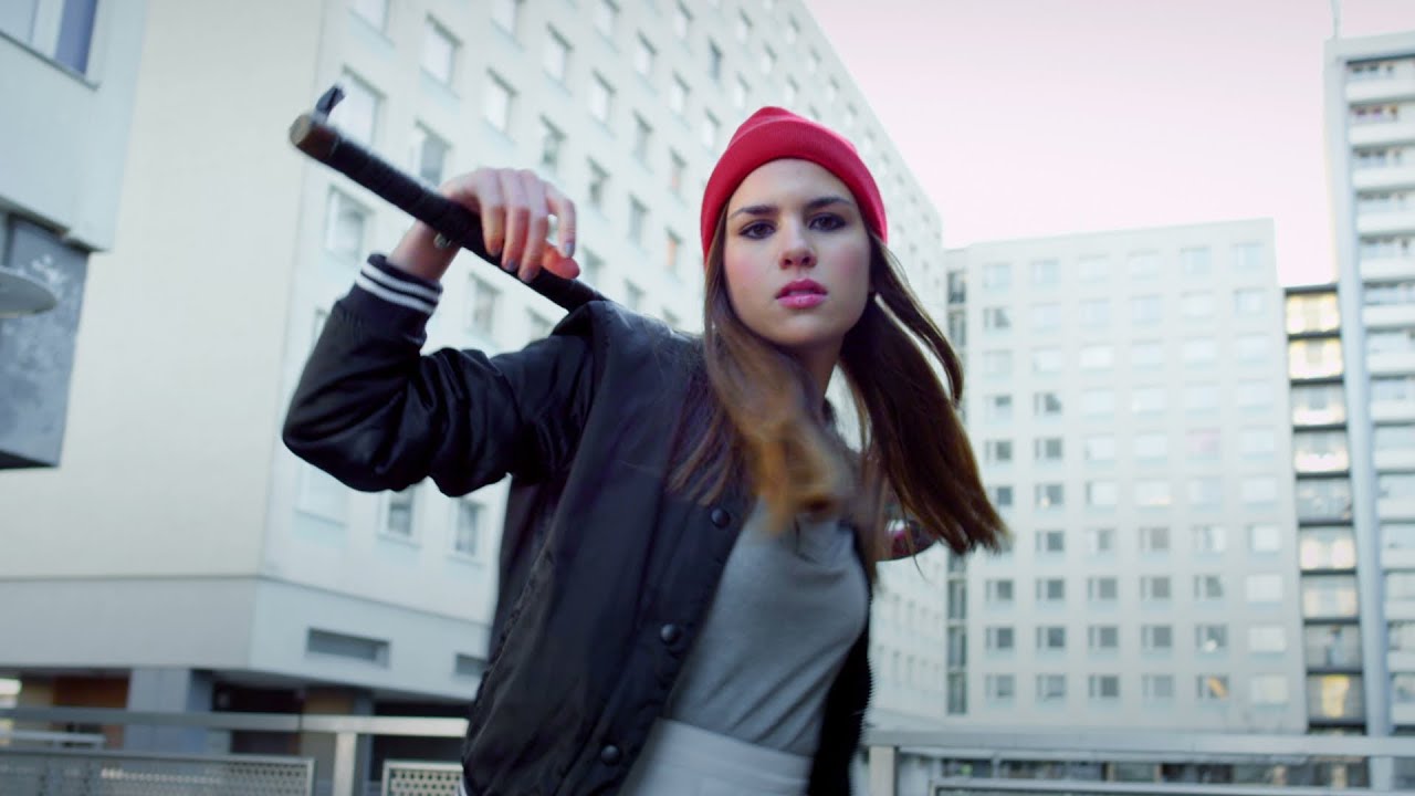Marteria – Kids (2 Finger an den Kopf)