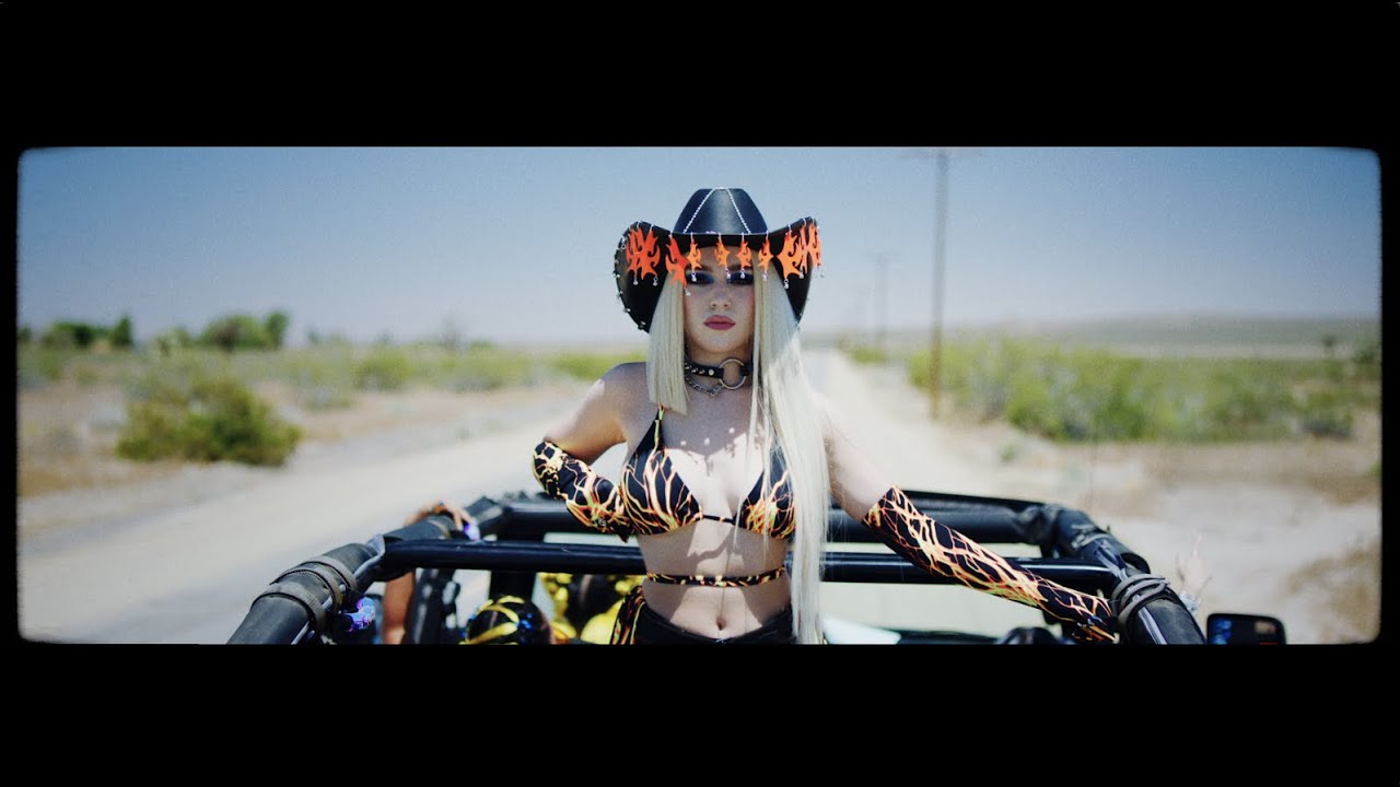 Ava Max – OMG What's Happening