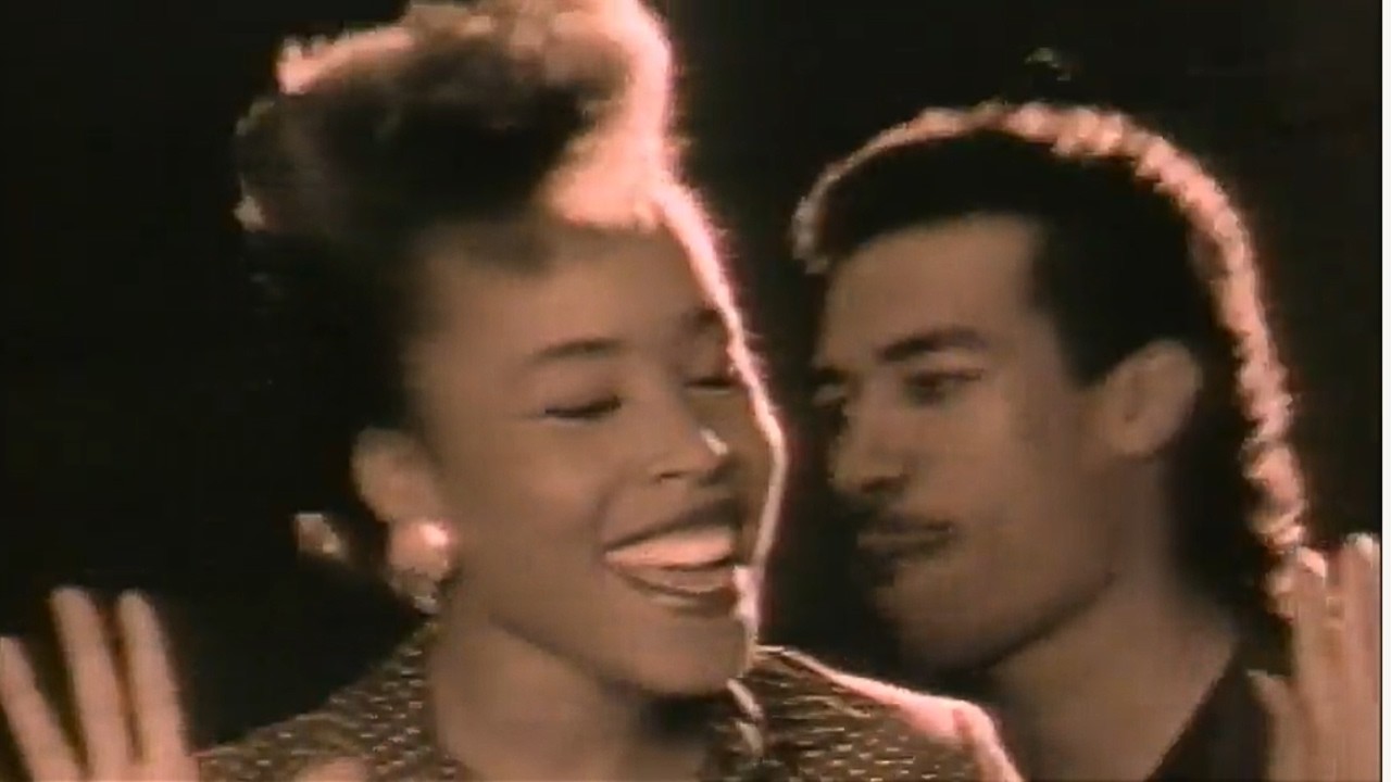 Club Nouveau – Lean On Me