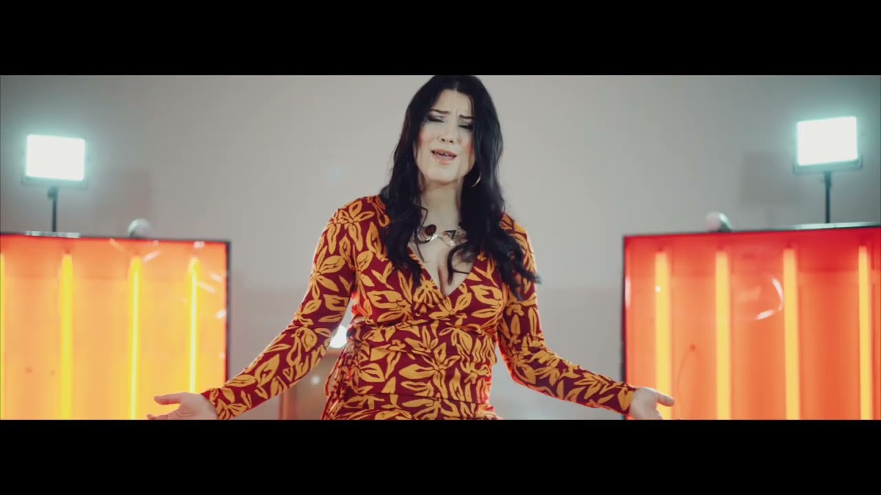 Video starten: Angelika Ewa Turo – Herz Schlägt Liebe