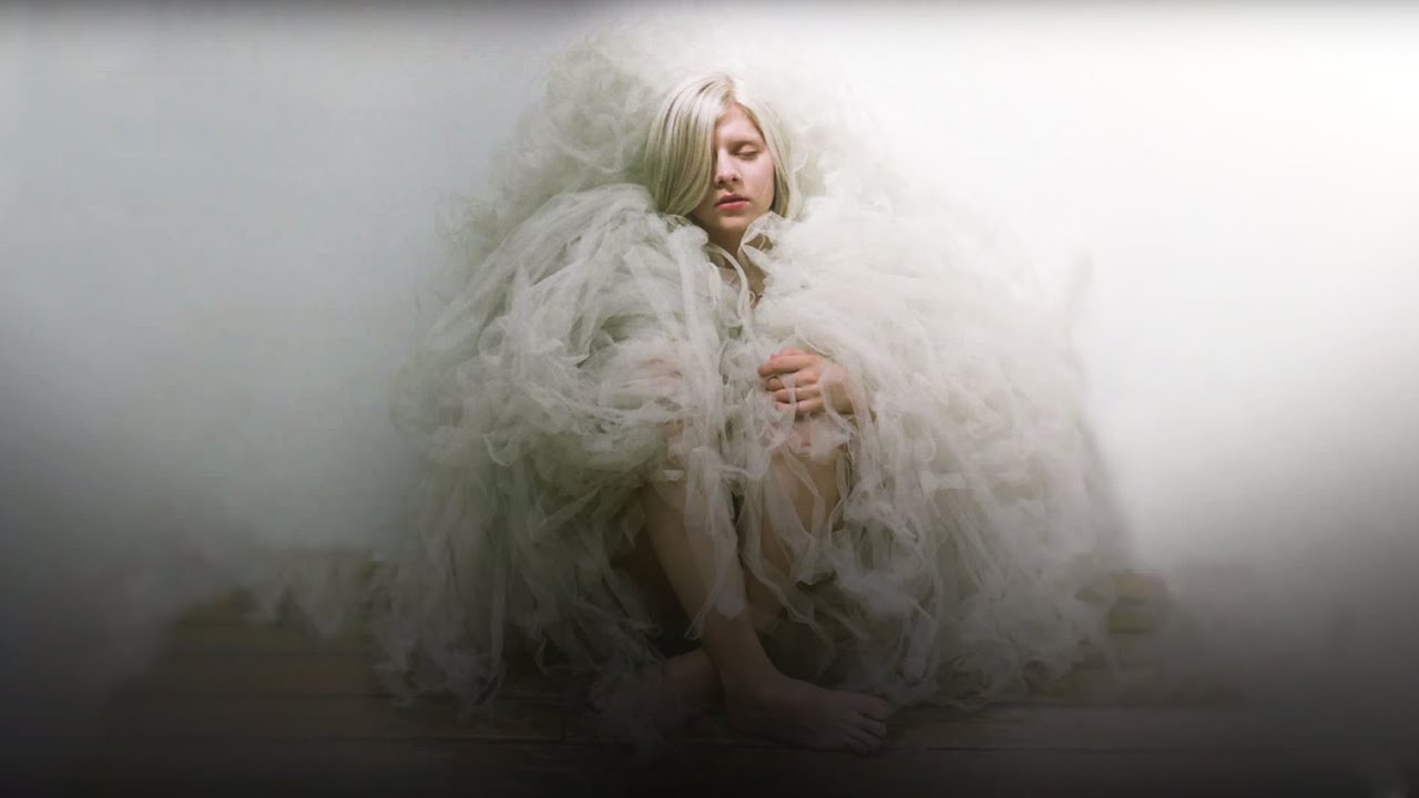 Aurora – Murder Song (5,4,3,2,1)