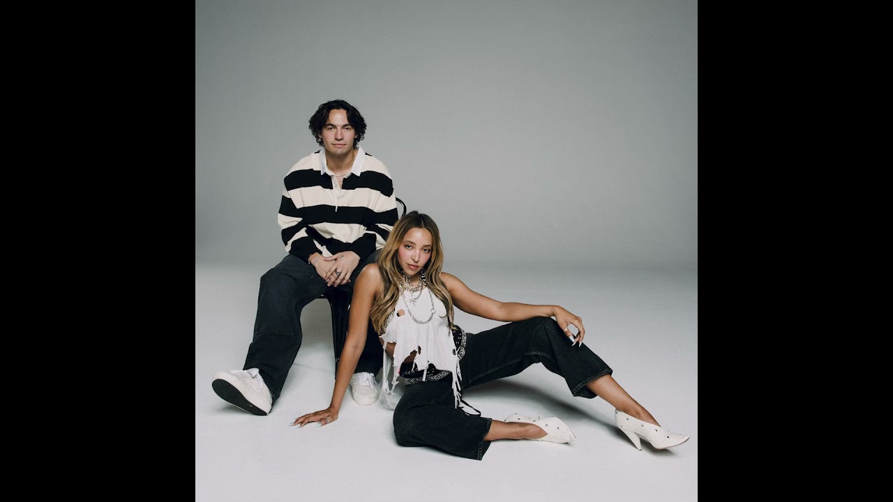 Video starten: Disco Lines & Tinashe – No Broke Boys