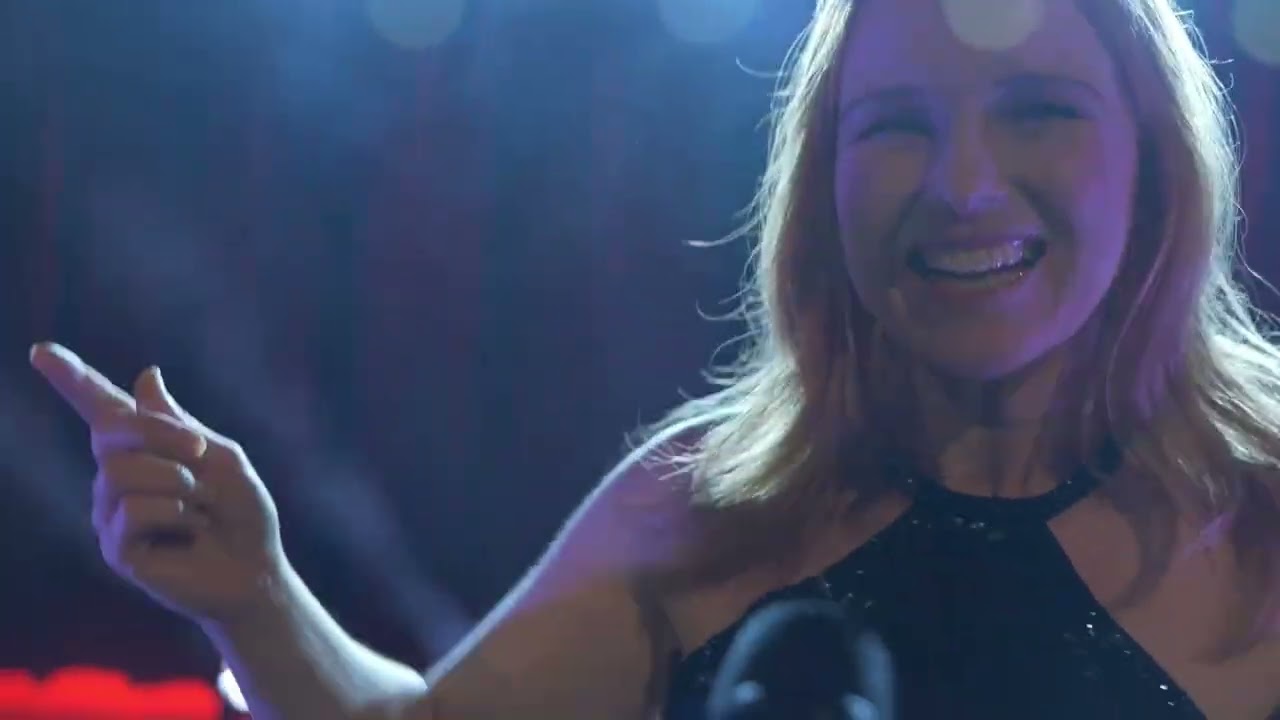 Video starten: Nadine Sieben – A Million Dreams