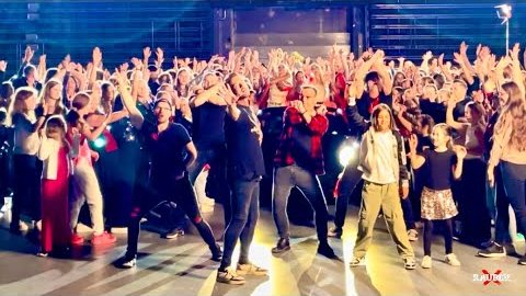 Video starten: Räuber – Oben Unten