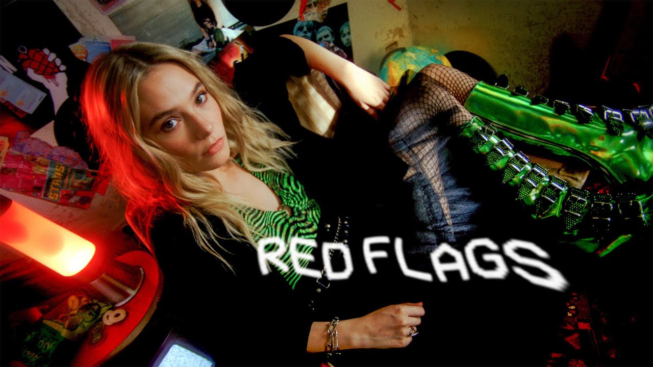 Esther Graf – Red Flags