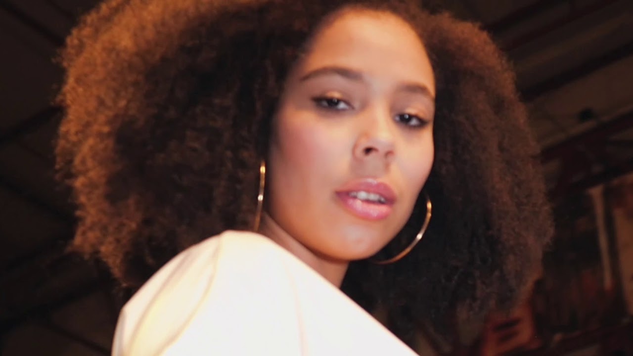 Anna Chika – Dein Klick