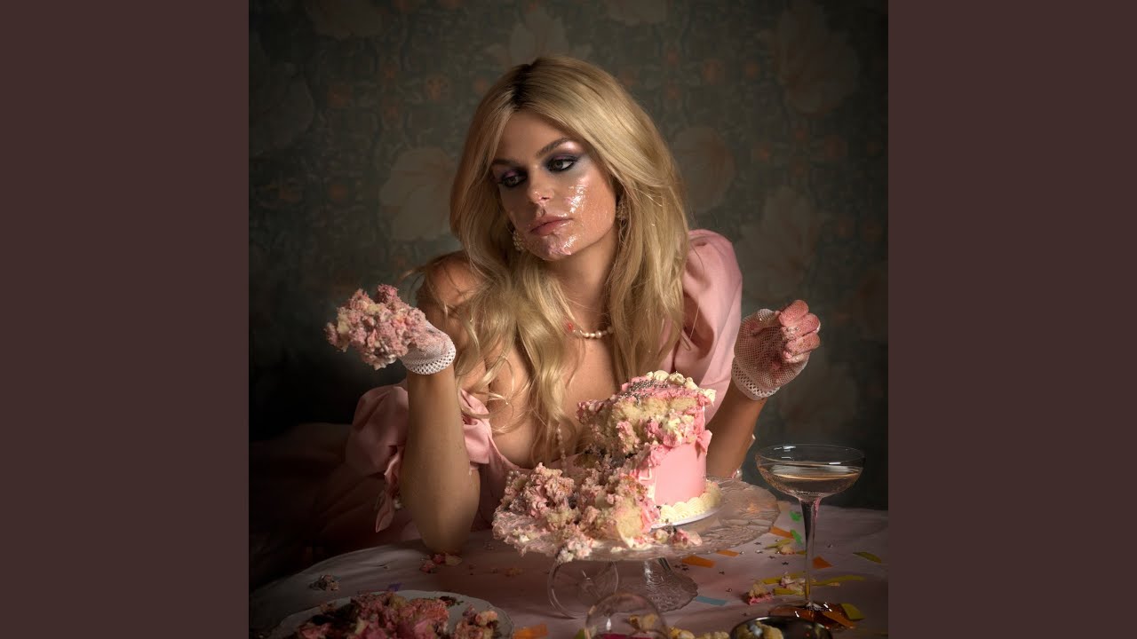Video starten: Davina Michelle – Still Champagne