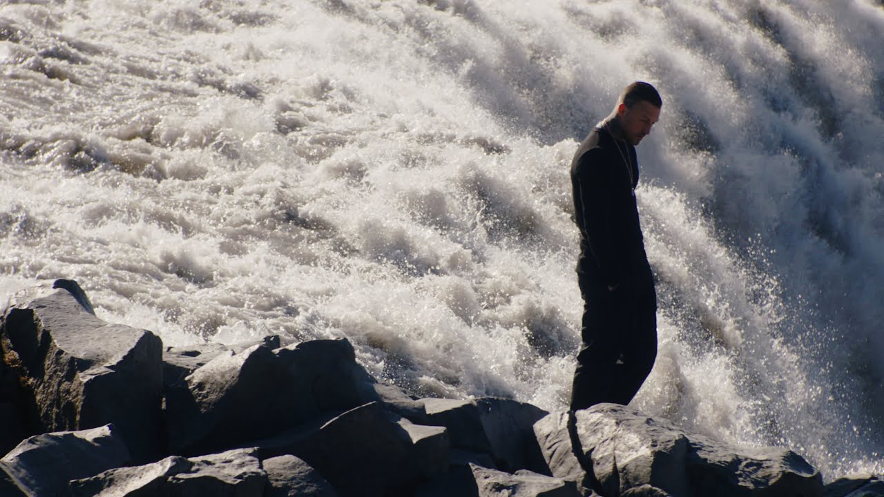 Video starten: Kontra K feat. NESS – Geboren um zu leben