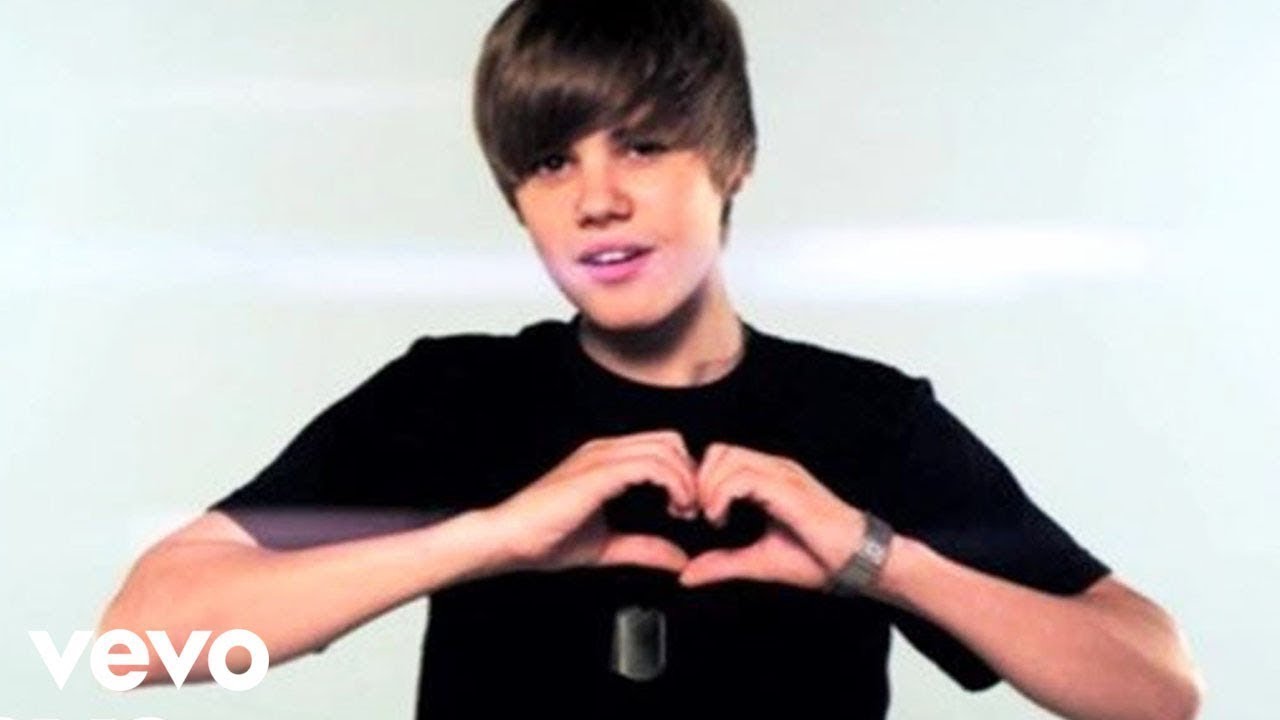 Justin Bieber – Love Me