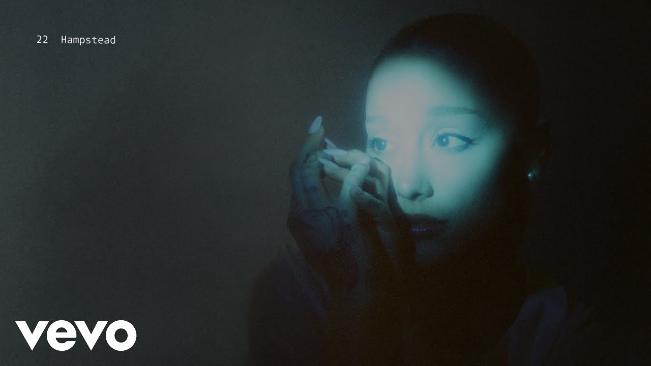 Ariana Grande – Hampstead