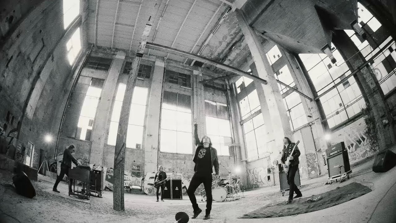 Europe – Walk The Earth