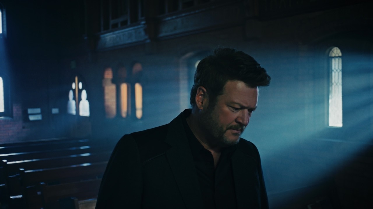 Blake Shelton – Let Him In Anyway