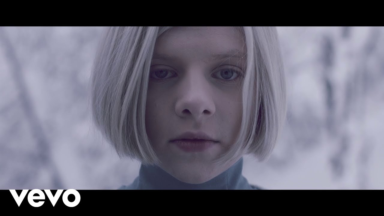 AURORA – Runaway