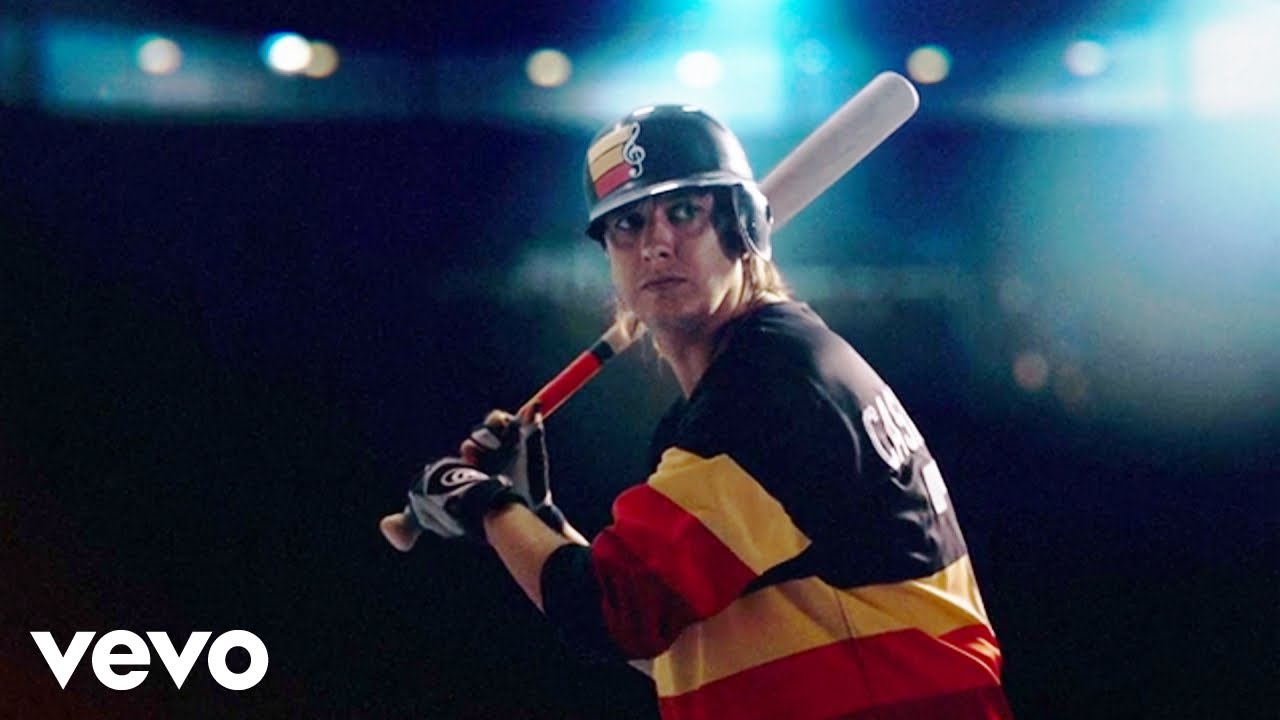 The Strokes – The Adults Are Talking
