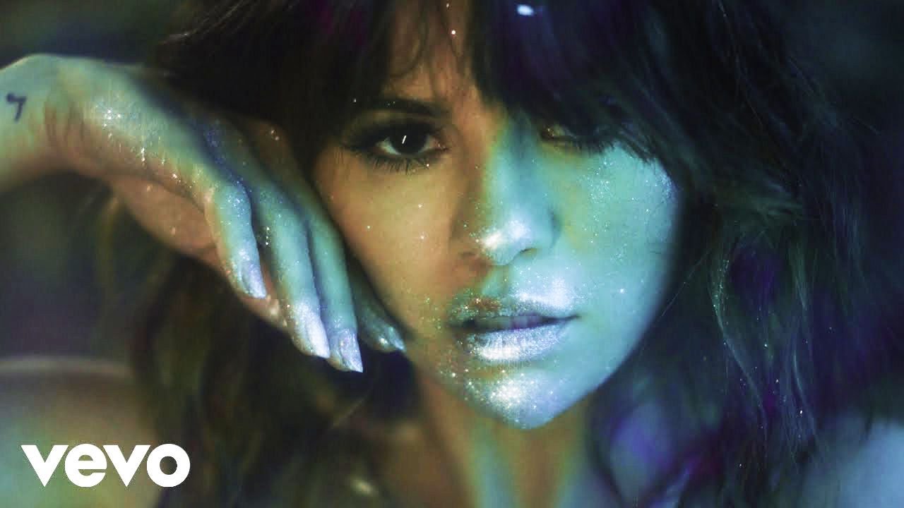 Selena Gomez – Rare