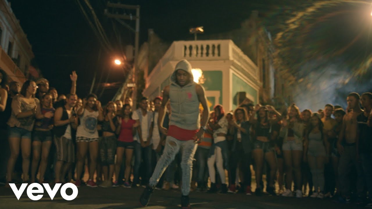Tiësto feat. John Legend – Summer Nights