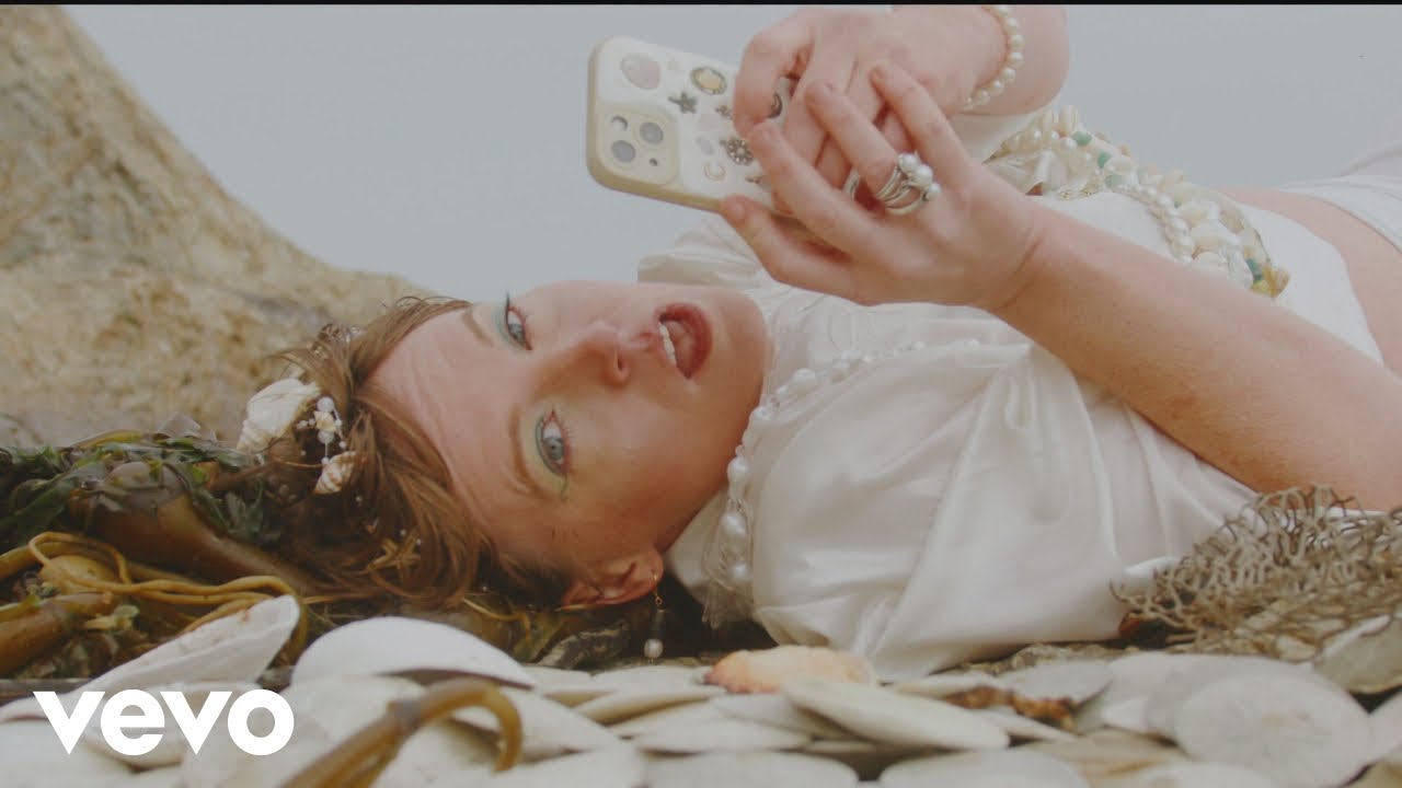 Courtney Marie Andrews &ndash; Valentine
