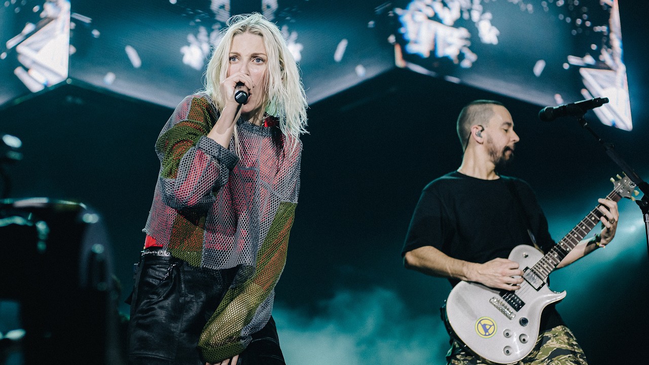 Linkin Park &ndash; Unshatter (Live in Sao Paulo)