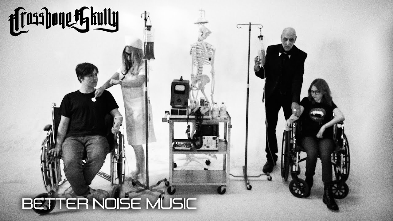 Crossbone Skully &ndash; Evil World Machine