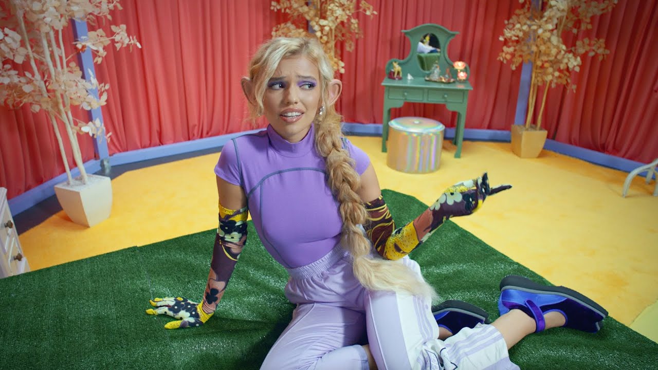 Salem Ilese – Mad At Disney