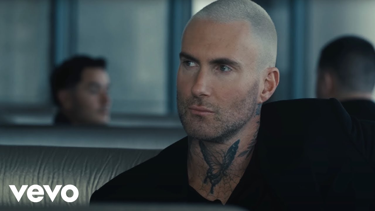 Video starten: Maroon 5 & LISA – Priceless
