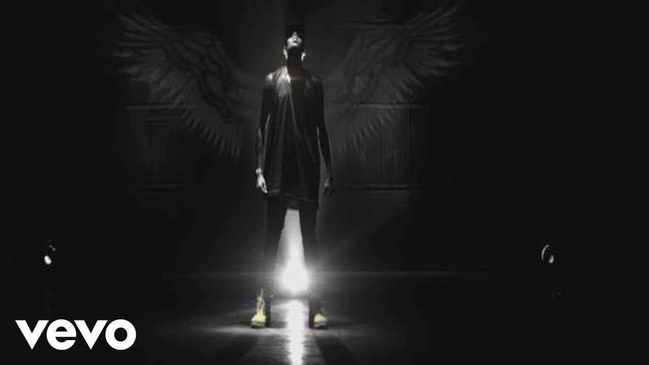 Video starten: Chris Brown feat. Aaliyah – Don't Think They Know