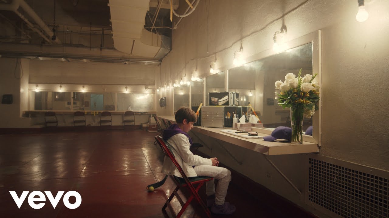 Justin Bieber & Benny Blanco – Lonely