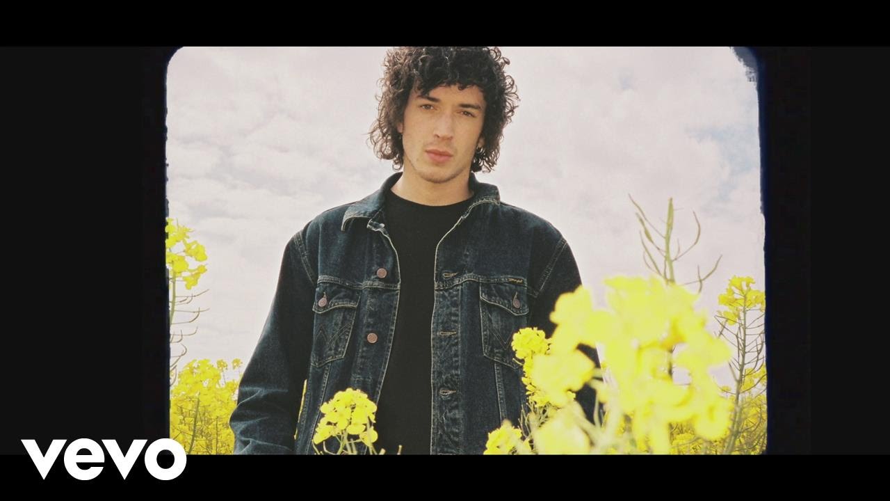 The Magician & Julian Perretta – Tied Up