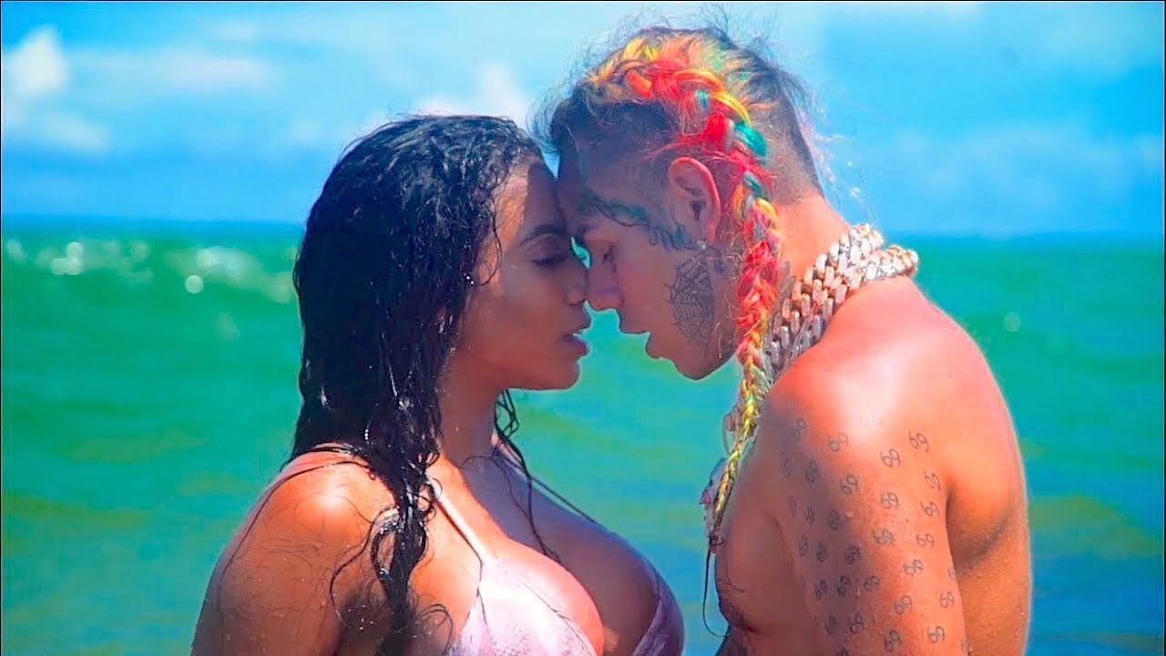 6ix9ine feat. Anuel AA – Bebe