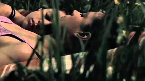 Video starten: Astrid North – Dither